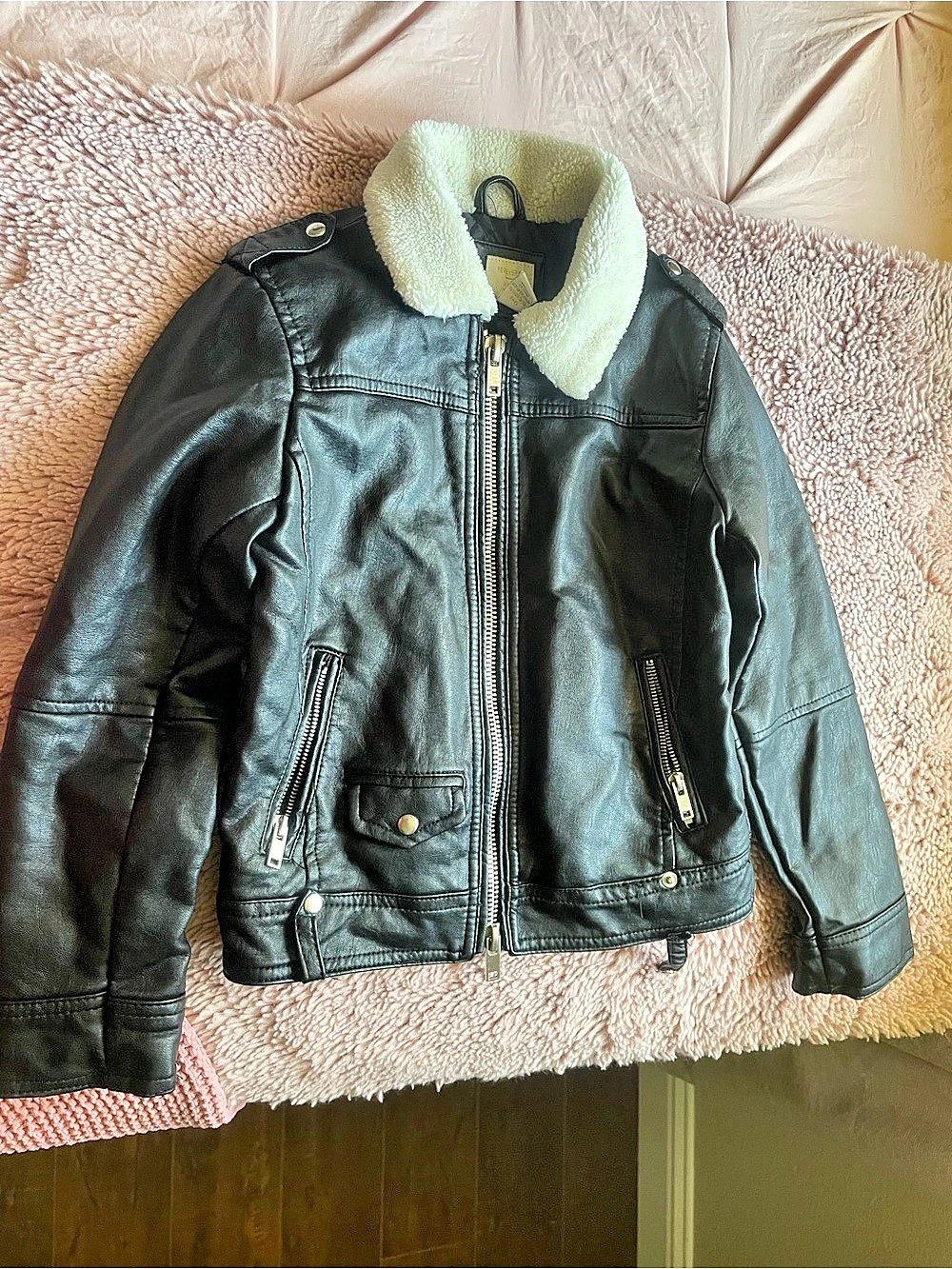 Forever 21 Faux Leather Moto Jacket Size Small